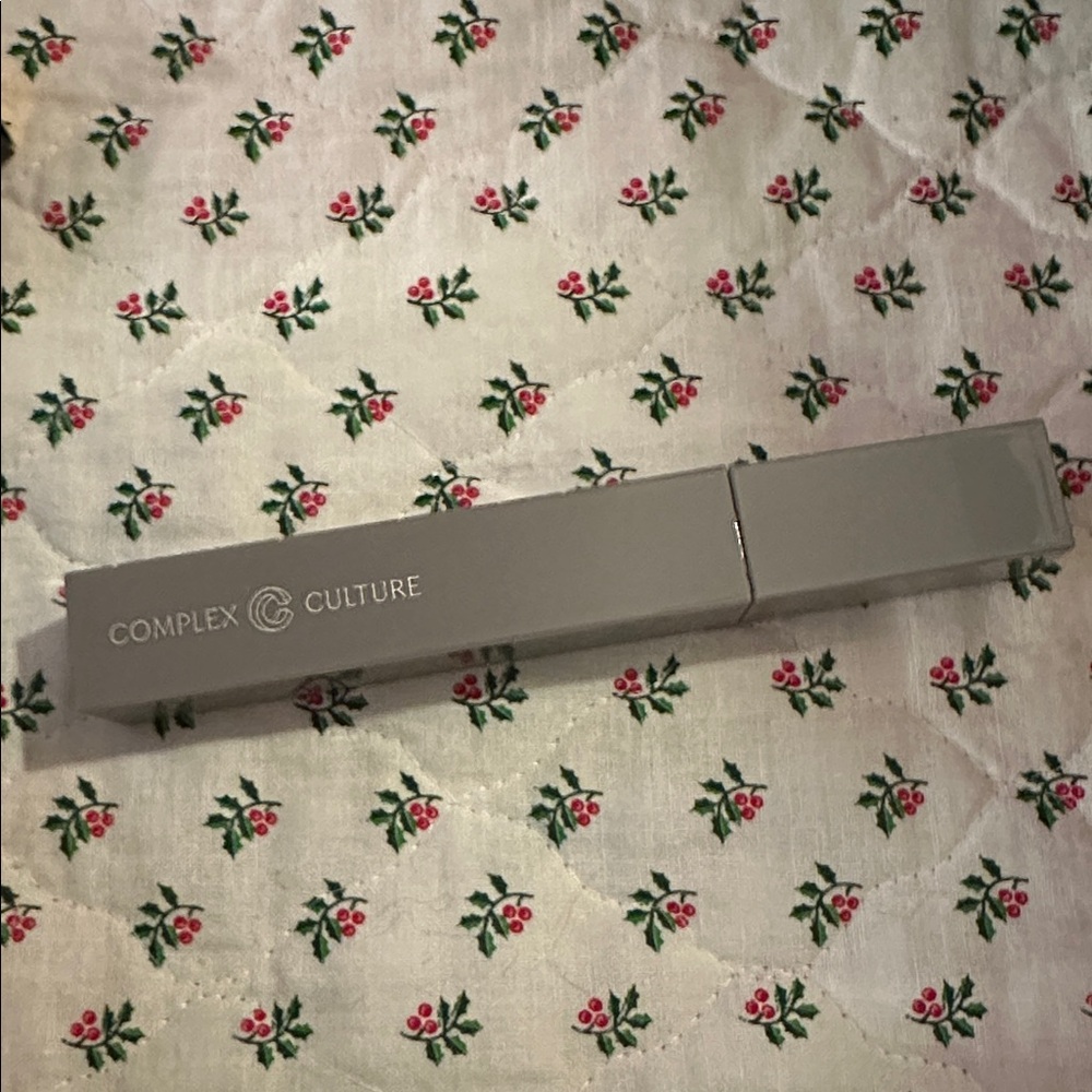 Eye makeup bundle - Picture 2 of 5